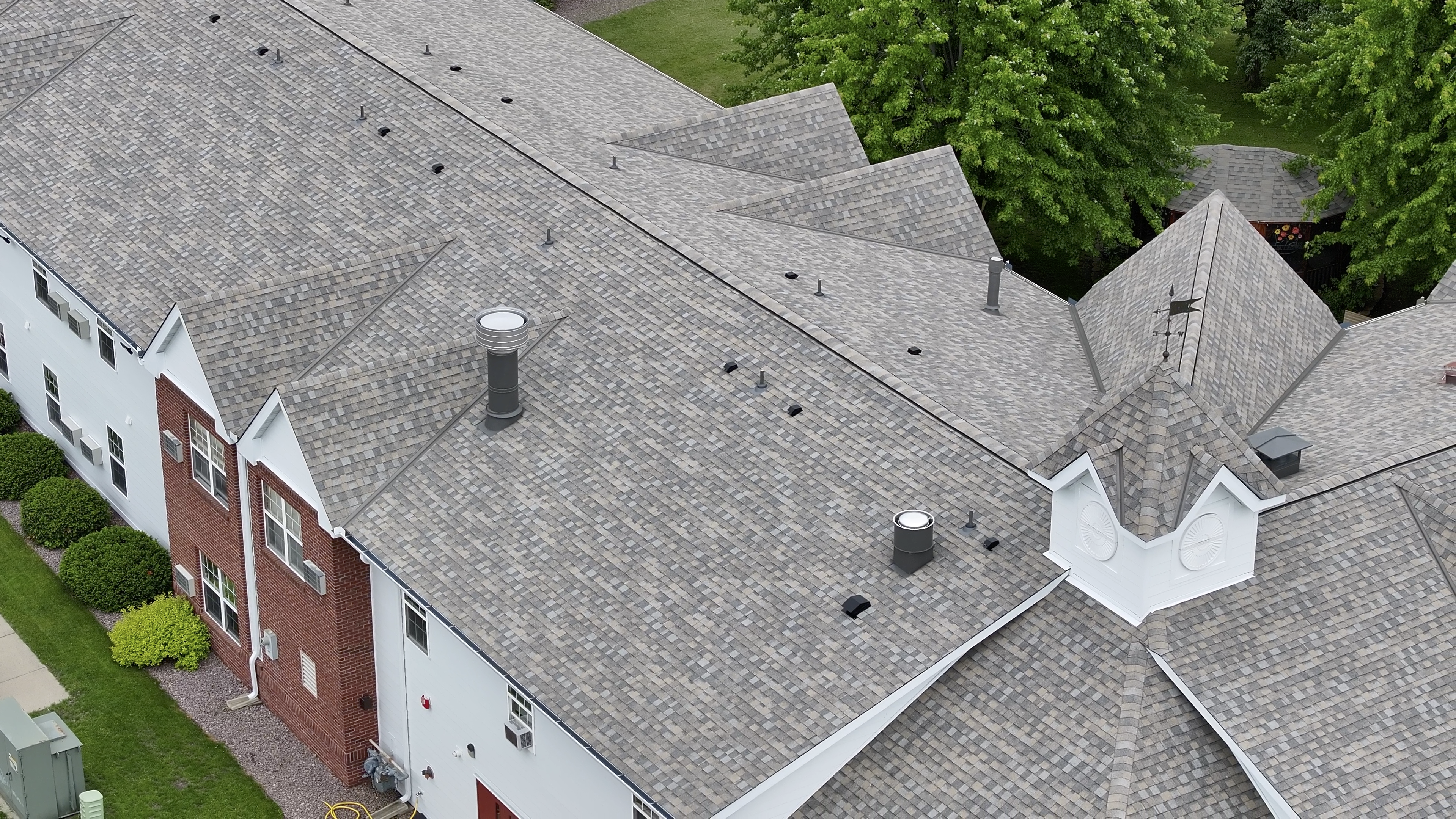 mn-twin-cities-roofers-our-services-commercial-roofing